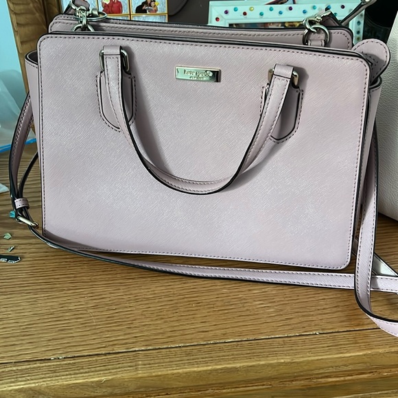 Kate spade tote bag. Lightly used! - Picture 1 of 4